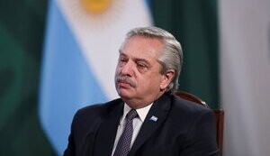 Жодна країна Латинської Америки не постачатиме зброю Україні, - президент Аргентини Фернандес
