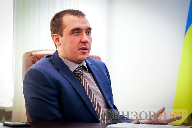 Наші моряки мали право проходити Керченську протоку. Законне. Згідно з тим, що Крим - наш, території - наші, - в.о. директора ДБР Олександр Соколов 04