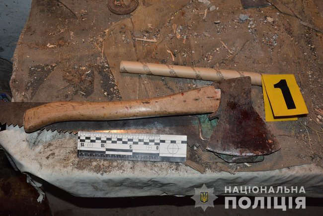 Мешканець Харківщини зарубав сокирою зловмисника, який заліз до його гаража 02