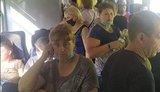 Електричка "Київ-Ніжин" у розпал пандемії коронавірусу: переповнені вагони і пасажири без масок. ФОТО