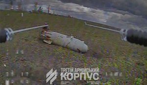 Операторы FATUM подорвали неразорвавшийся КАБ посреди поля и уничтожили замаскированную РСЗО "Град" оккупантов. ВИДЕО