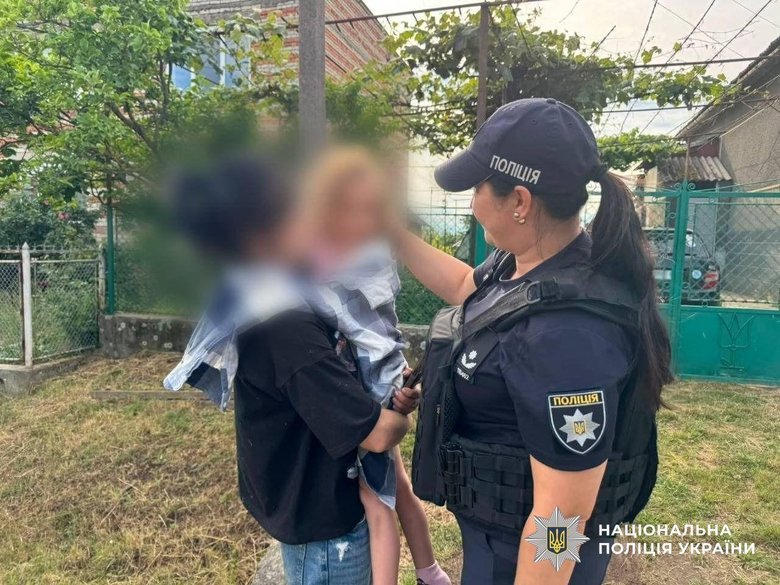 Затримання озброєного чоловіка в Ужгороді
