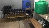 Підпільний цех, де з незаконно імпортованої сировини виготовляли фальсифікований алкоголь, ліквідовано в Одесі. ФОТОрепортаж