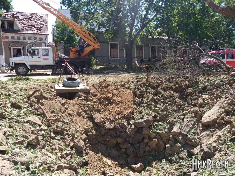 Унаслідок ракетного удару по Миколаєву пошкоджено дві школи, - Сєнкевич 05