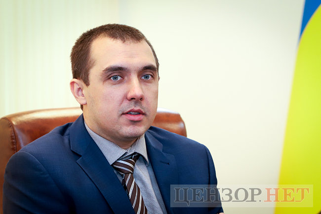 Наші моряки мали право проходити Керченську протоку. Законне. Згідно з тим, що Крим - наш, території - наші, - в.о. директора ДБР Олександр Соколов 01