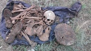Бойцы 79й бригады нашли и с почестями захоронили останки красноармейца Второй Мировой войны. ФОТОрепортаж