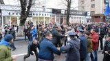 нападение титушки