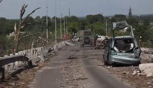 Россияне обстреляли "Азот" в Северодонецке, здания полиции и почты - в Лисичанске, есть пострадавшие, - Гайдай. ФОТОрепортаж