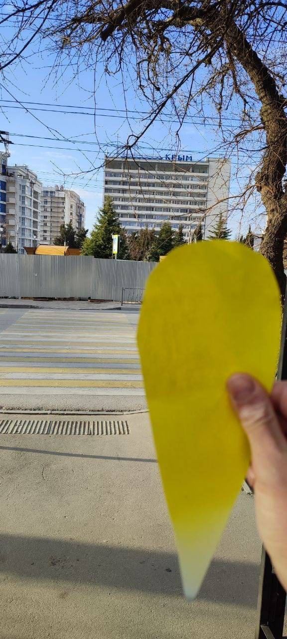 We are waiting for AFU!: Yellow Ribbon activists draw Russian symbols in Sevastopol and Feodosia and remind that Crimea is Ukraine 02