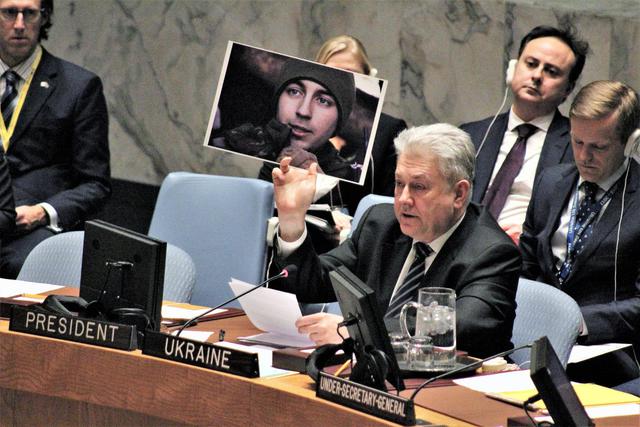Єльченко - Чуркіну: "Це фото Андрія Кизила, убитого 29 січня під Авдіївкою. Подивіться в його очі. Це ваша зброя і ваші співвітчизники вбили його" 02