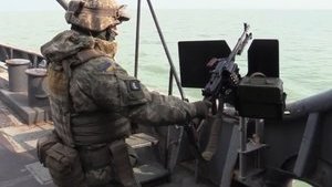 Буксир ЗСУ "Корець" вийшов у море: РФ направила до нього три судна, зокрема сторожовий корабель ФСБ "Краснодарец". ВIДЕО