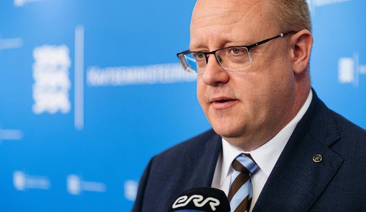 РФ остается угрозой, но нападение пока не готовит, - разведка Эстонии