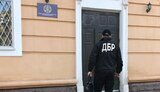 У Бердянську прокурор упіймався на хабарі 4 тис. дол. за пом