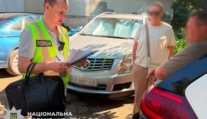 За $8,7 тис. пропонував статус "багатодітного батька": у Києві повідомили про підозру псевдоадвокату