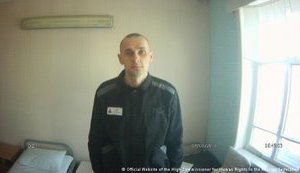 Матері Сенцова знову відмовили в помилуванні сина. ДОКУМЕНТ