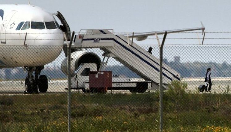 Man hijacked EgyptAir plane because of woman, - media. PHOTOS