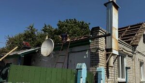 At night, enemy attacked Buryn community in Sumy region with drone: house and outbuildings damaged. PHOTOS