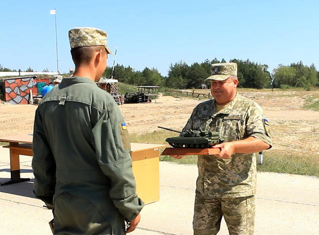 На Черниговщине завершились соревнования танковых взводов на первенство Сухопутных войск ВСУ: победителями второй год подряд стали воины 14-й ОМБр 08