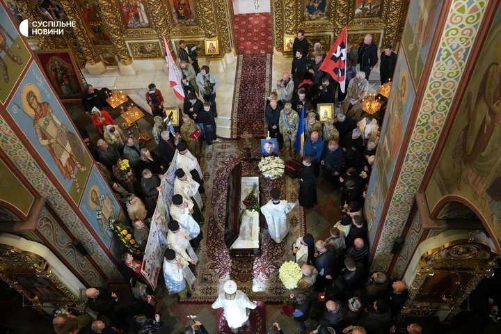 прощання з Миколою Карпюком