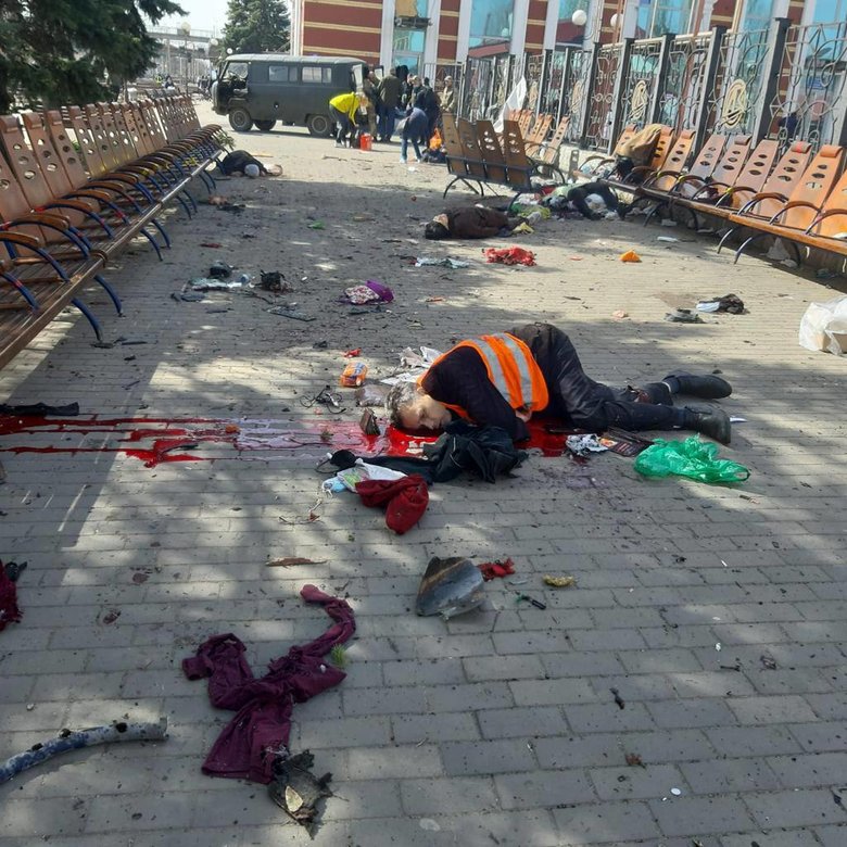 Rocket attack on Kramatorsk railway station: more than 30 dead and more than 100 wounded 02