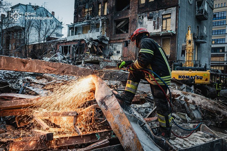Emergency rescue operations were completed in Kharkiv after the Russian strike on 2 January.