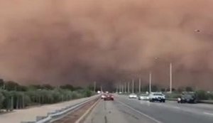 Песчаная буря обрушилась на юго-восток Австралии. ВИДЕО