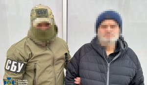 Викрито подружжя, яке коригувало атаки ворога по Херсону та закликало до захоплення міста. ФОТОрепортаж