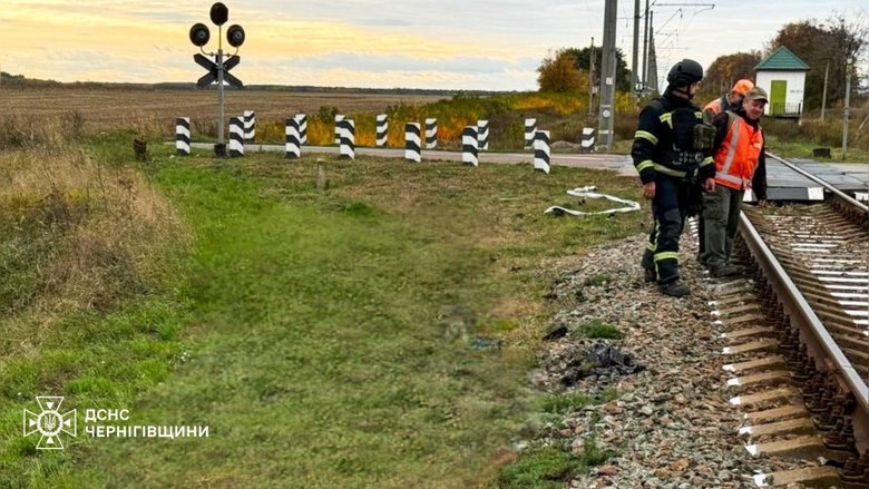 Consequences of Russian strikes on Chernihiv region on 13 October