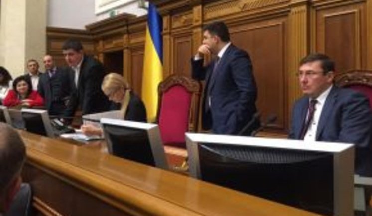 И мертвые, и живые, и внефракционные: как верстают новую коалицию