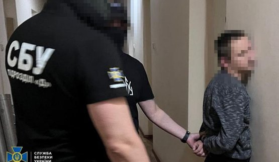 СБУ затримала посадовця мерії Херсона на хабарі
