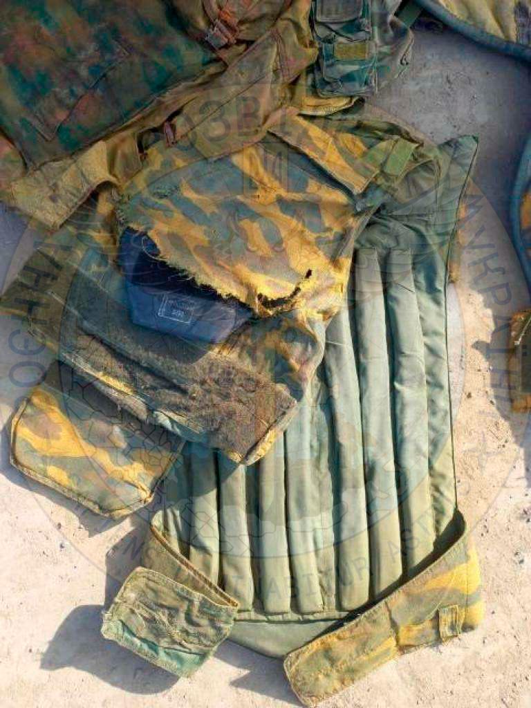 Мобілізованих росіян забезпечують списаними бронежилетами, - розвідка 06