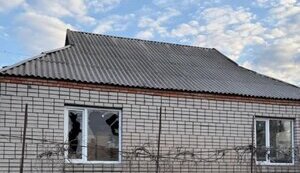 Two districts of Dnipropetrovsk region have been under enemy fire since evening, houses were destroyed, and minor was injured. PHOTOS