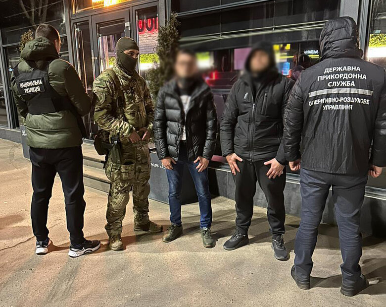 Затримання організаторів схем для ухилянтів