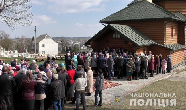 На Рівненщині побилися парафіяни ПЦУ і УПЦ МП 08