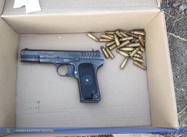 Групу торговців зброєю затримано на Полтавщині, - СБУ 04 Групу торговців зброєю затримано на Полтавщині, - СБУ 04