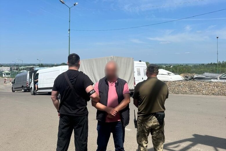 На Львівщині викрили канал незаконного виїзду за кордон