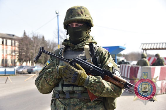 Поліція Донеччини перейшла на посилений режим несення служби через загострення ситуації на лінії розмежування 08