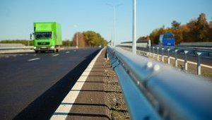 Якісний асфальт і контроль ваги, - на Дніпропетровщині капітально ремонтують дороги, за які не брались десятиліттями. ФОТОрепортаж