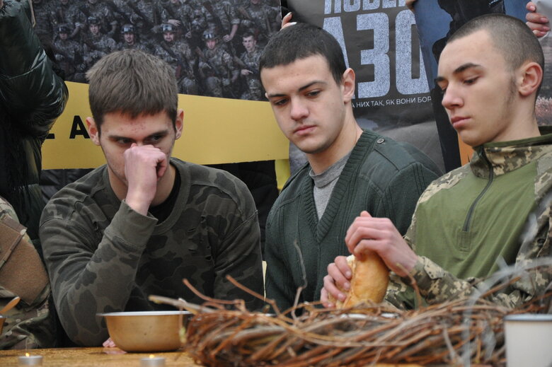 Action AZOV Regiment: Christmas in captivity took place in center of Kyiv 47