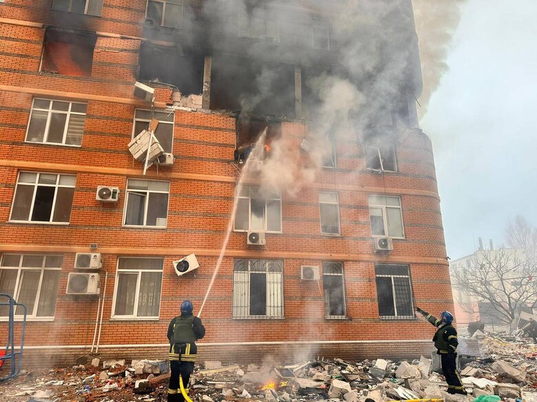 Consequences of missile strike by RF on house in Odesa 07