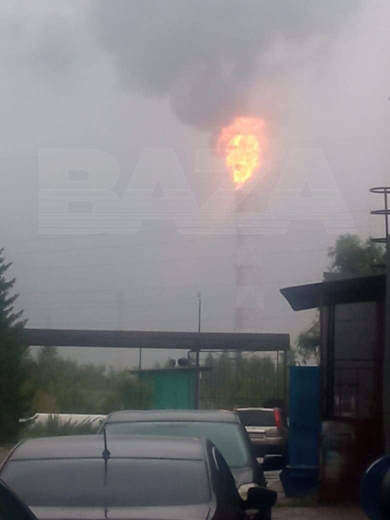 На Омському НПЗ пролунав вибух, виникла пожежа