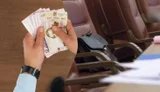 Рада відмовилася обмежити зарплати чиновників до 80 тис. грн: за проголосували лише 157 депутатів
