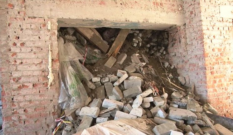 Двоє робітників впали в ліфтову шахту у Львові: один чоловік загинув. ВІДЕО