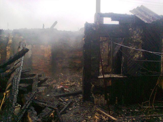 Пожежа в будинку на Житомирщині забрала два життя 02