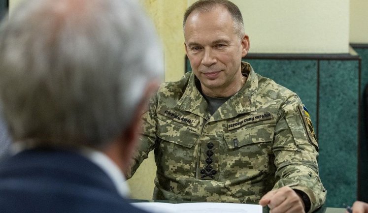 РФ має намір захопити не лише Донбас, а й усю Україну, - Сирський