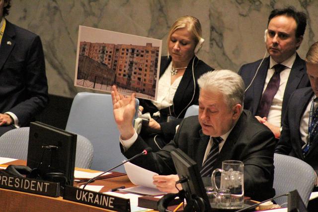 Єльченко - Чуркіну: "Це фото Андрія Кизила, убитого 29 січня під Авдіївкою. Подивіться в його очі. Це ваша зброя і ваші співвітчизники вбили його" 01