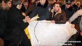 Подземная акция протеста в киевском метро: "Не допустить изнасилования народной воли". ФОТОрепортаж