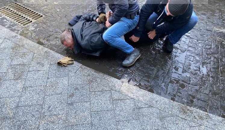 Полковник "Альфы" СБУ Расюк задержан в Киеве за подготовку убийства генерала СБУ Наумова. ФОТОрепортаж