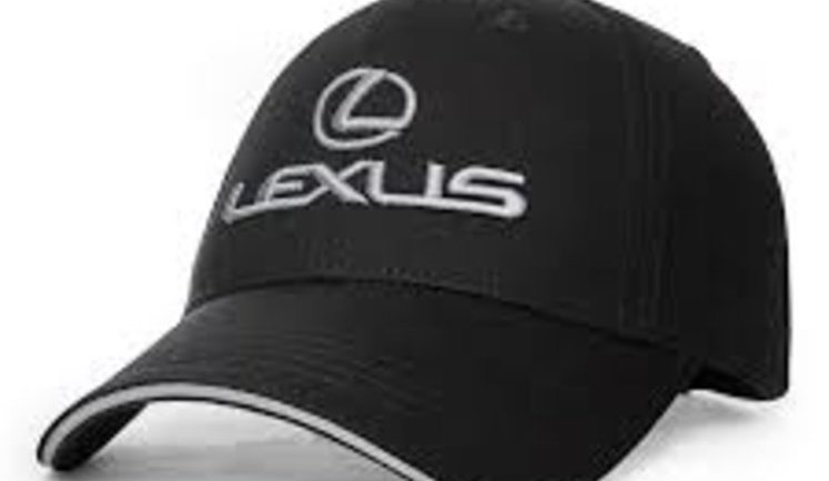 Toyota судится с турецкой компанией за право использовать марку Lexus в Украине