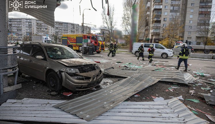 После вражеских атак в части Сумского района и Сум временно отсутствует свет, - ОВА